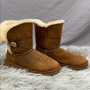 UGG Boots Bailey Button Chesnut